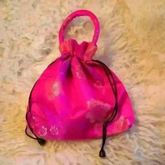 None Handbags - Small silk bag with handle